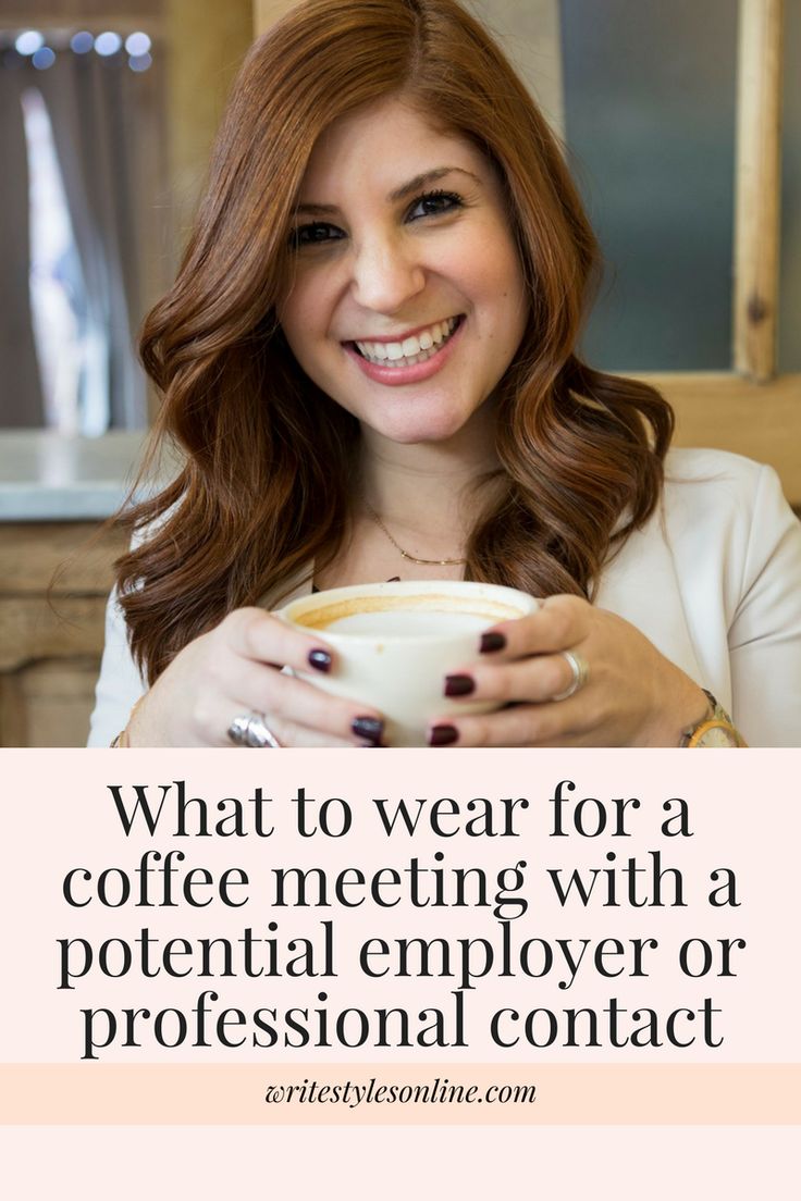 Grabbing a cup of coffee with a professional contact seems simple enough until you realize that you have no idea what to wear for a coffee meeting. What To Wear To A Business Meeting, Casual Business Lunch Outfit, Coffee Interview Outfit, Lunch Interview Outfit, Coffee Meeting Outfit, Coffee Shop Interview Outfit, Lunch Meeting Outfit, Casual Meeting Outfit, What To Wear For An Interview