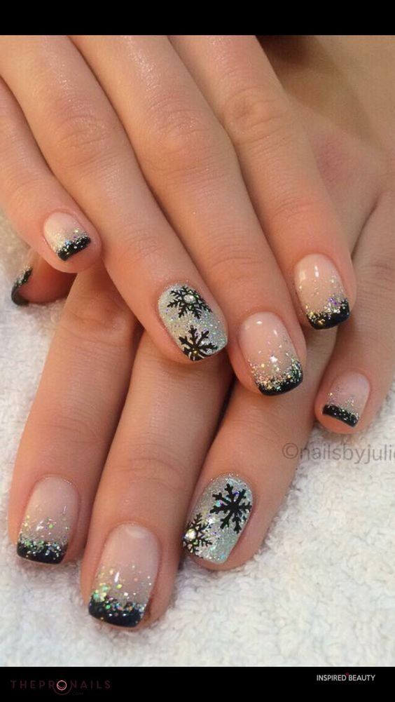 Nail Art Idea to Try (26 Photos) Sparkly Nail Polish, Holiday Nails Winter, Holiday Nail Designs, Nail Colors Winter, Christmas Gel Nails, Nails Winter, Acrylic Coffin, Super Nails, Winter Nail Designs