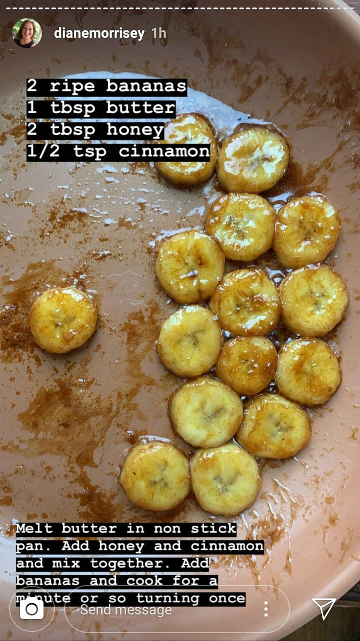 some bananas are sitting in a bowl with brown stuff on it and the recipe below