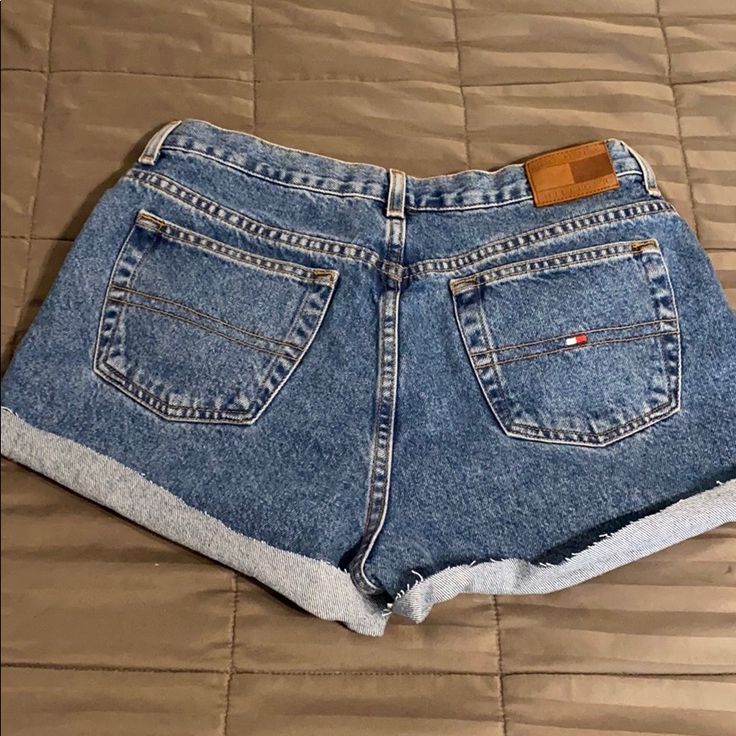 Brand New! I Have Never Worn These Because They Are Too Big For Me. Are In Perfect Condition! Fit Around A 29 To 30. Waist: 15.5” Tommy Hilfiger Summer Shorts With Pockets, Tommy Hilfiger Shorts With Pockets For Summer, Tommy Hilfiger Summer Bottoms With Pockets, Casual Mid-rise Bottoms By Tommy Hilfiger, Tommy Hilfiger Blue Shorts, Tommy Hilfiger High Waist Casual Bottoms, Tommy Hilfiger Blue Short Length Bottoms, Tommy Hilfiger Blue Short-length Bottoms, Casual Tommy Hilfiger Spring Shorts