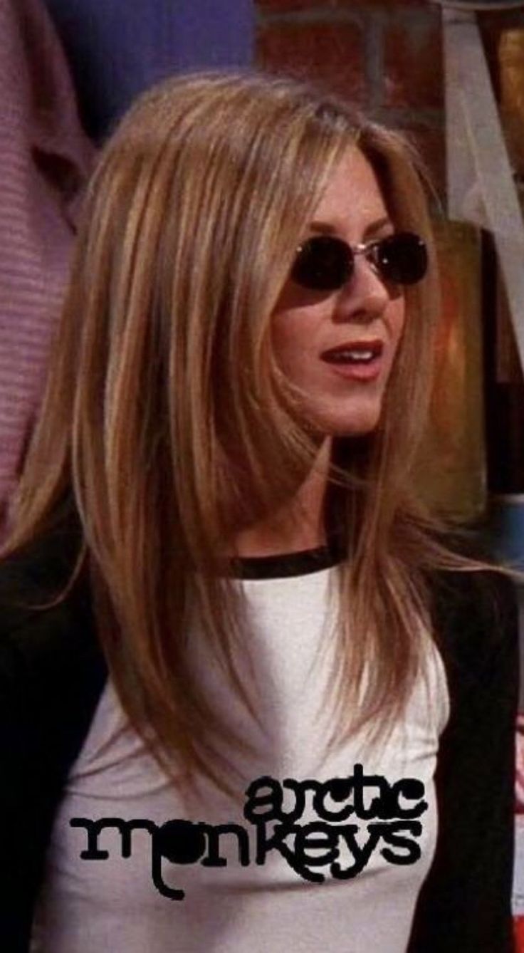 Iconic 80s Outfits, 90s Jennifer Aniston, Jen Aniston Hair, Friends Outfits 90s, Monica Geller Style, Fashion Tv Shows, Phoebe From Friends, Estilo Rachel Green, Rachel Green Hair