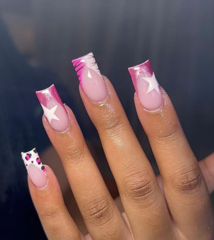 Short Acrylic Nails Y2k, Y2k Birthday Nails, Y2k Blue Nails, Nails Y2k Short, Y2k Summer Nails, Simple Y2k Nails, Y2k Short Nails, Short Y2k Nails, Y2k Nail Designs