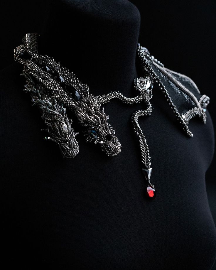 Targaryen Aesthetic, Dragon Jewelry, Magical Jewelry, Fantasy Gowns, Fairytale Dress, Fantasy Dress, Fantasy Jewelry, Fantasy Clothing, Fantasy Fashion