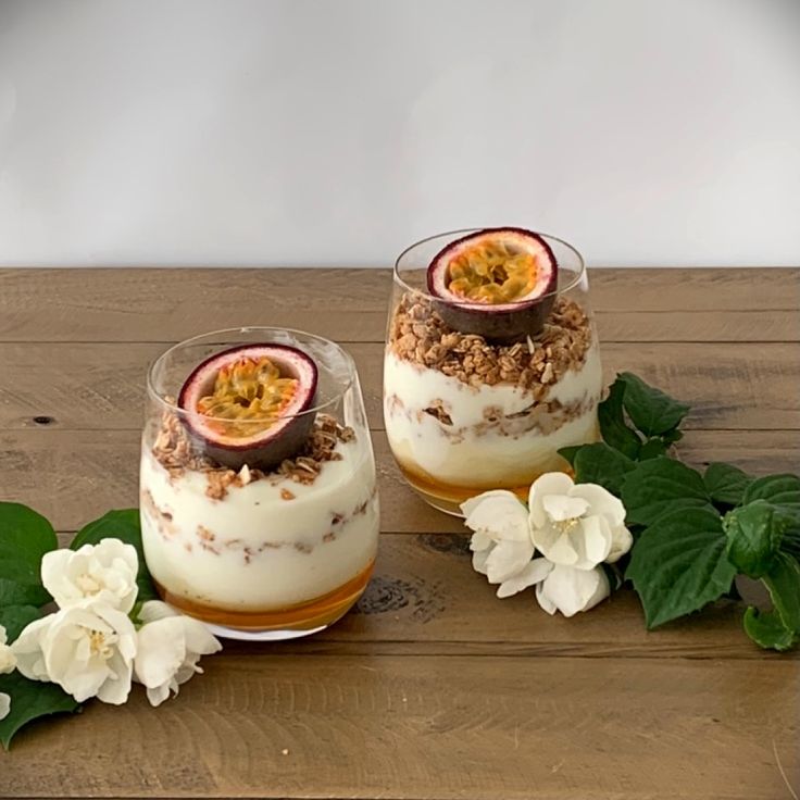 Honey and passion fruit granola yogurt pots Passionfruit Parfait, Passion Fruit Breakfast, Passion Fruit Chia Pudding, Passion Fruit Yogurt Bowl, Passion Fruit Yogurt, Fruit And Granola Parfait, Retreat Recipes, Fruit Yogurt Granola Parfait, Breakfast Alternatives