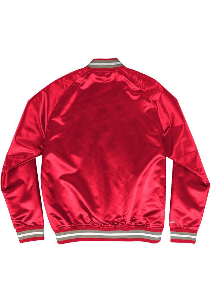 Head to the game in style with this Ohio State Buckeyes Red Lightweight Satin Track Jacket! Show off your Buckeyes pride in this Athletic Jacket, which features a embroidered tackle twill team wordmark on front chest. Go Buckeyes! Light Weight Jacket, Well Groomed Men, Satin Jackets, Ohio State Buckeyes, Polyester Satin, Mitchell & Ness, Jackets Online, Chicago Bulls, Ohio State