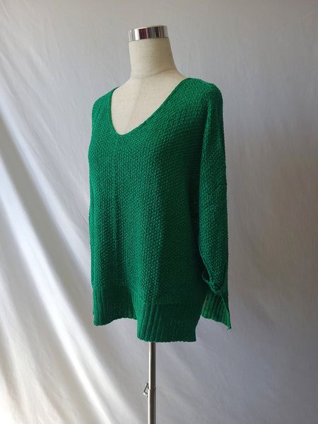 Versatile Stretch Soft Knit Top, Versatile Stretch Soft Knit Sweater, Solid Color Chunky Knit Tops For Layering, Stretch Chunky Knit Sweater, Green Chunky Knit Top For Layering, Solid Chunky Knit Stretch Sweater, Versatile Stretch Textured Knit Sweater, Everyday Solid Stretch Sweater, Versatile Textured Knit Stretch Sweater