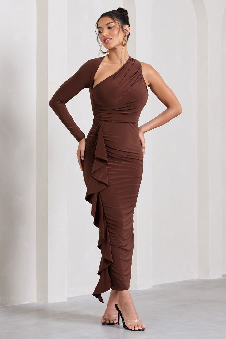 Compass Brown One-Sleeved Cut-Out Maxi Dress With Ruffle – Club L London - USA Uzun Boy, Midi Bridesmaid Dress, Club L London, Black Dress Prom, Strappy Stilettos, Black Tie Gala, Asymmetric Neckline, Skirt Co Ord, Invisible Zip