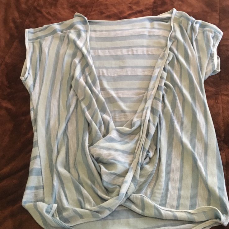 Nwt- Oversized Flowy Blouse. Open To Offers Light Blue Flowy Casual Blouse, Casual Flowy Light Blue Blouse, Light Wash V-neck Top For Day Out, Light Blue Flowy Casual Tops, Versatile Blue Top For Vacation, Casual Drapey Blouse, Blue Versatile Tops For Day Out, Chic Light Wash Tops For Beach, Versatile Blue Tops For Day Out