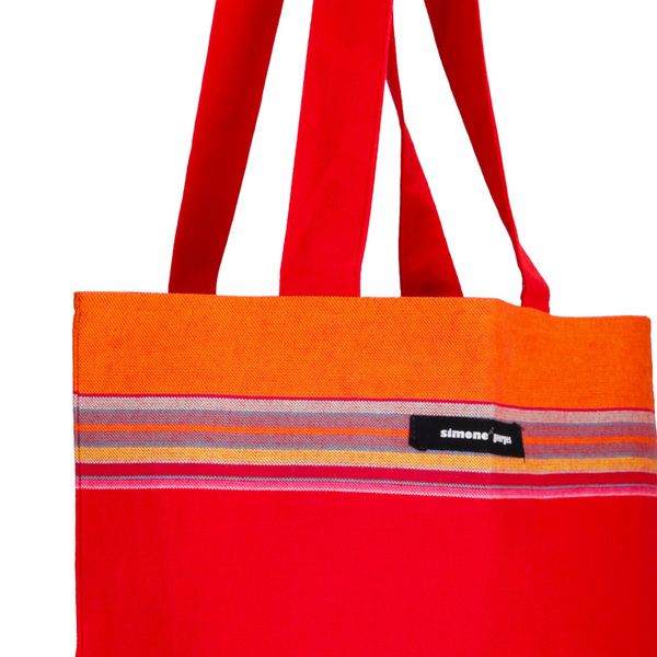 The small beach tote is perfect for going to the beach solo and walking lightly! ; Couleur red ; Composition 100% cotton kikoy ; Dimensions 28x38x10 cm Summer Shopping Canvas Bag With Adjustable Strap, Summer Canvas Shopping Bag With Adjustable Strap, Summer Canvas Bag With Adjustable Strap For Shopping, Orange Beach Bags For Daily Use, Red Beach Bag With Double Handle, Summer Shopping Tote Canvas Bag, Summer Tote Canvas Bag For Shopping, Casual Red Tote Beach Bag, Orange Tote Beach Bag For Shopping