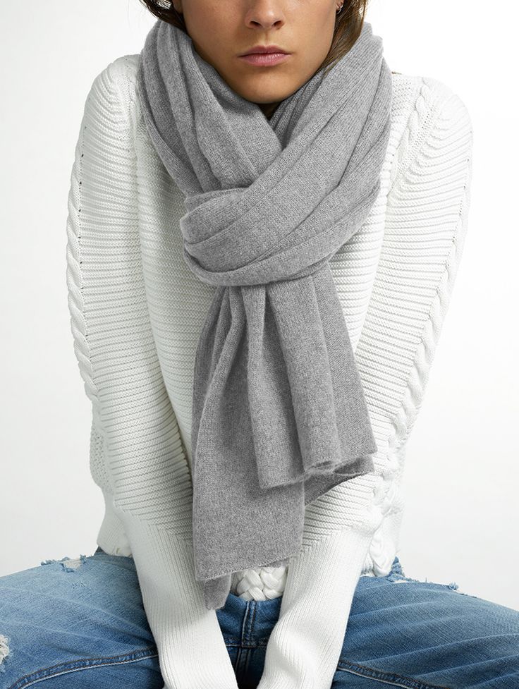 Cashmere Travel Wrap Sweaters Western, Cozy Winter Fashion, Cashmere Travel Wrap, Boucle Knit, Travel Wrap, Capsule Outfits, Grey Scarf, Knitwear Fashion, Knit Wrap