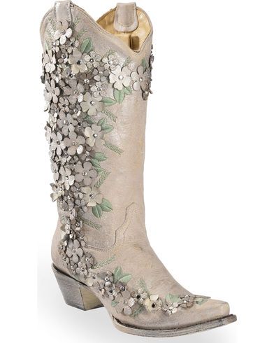 Corral Women's White Floral Overlay Embroidered Stud and Crystals Cowgirl Boots - Snip Toe, White Country Shoes Boots, Mode Country, Cowgirl Boots Wedding, Classic Black Boots, Cowgirl Wedding, Country Shoes, Bota Country, Wedding Shoes Comfortable, Wedding Boots