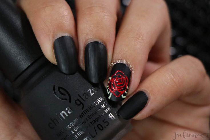 Rose Design Nails Acrylic, Rose Nails Acrylic Art Designs, Simple Rose Nails, Rose Design On Nails, Black Nails With Red Roses, Rose Nail Design Flowers, Simple Rose Nail Art, Rose Design Nail Art, Black Nails With Roses