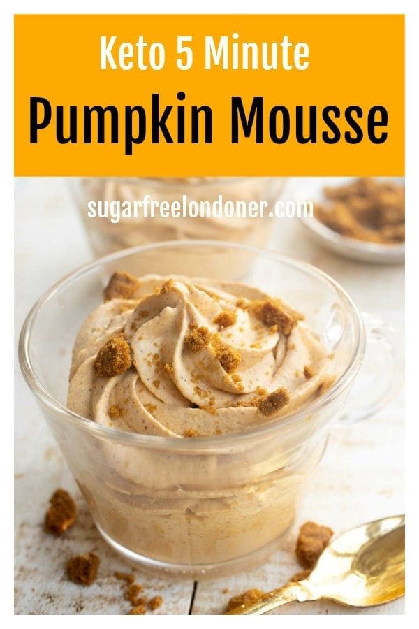 keto 5 minute pumpkin mousse in a glass bowl