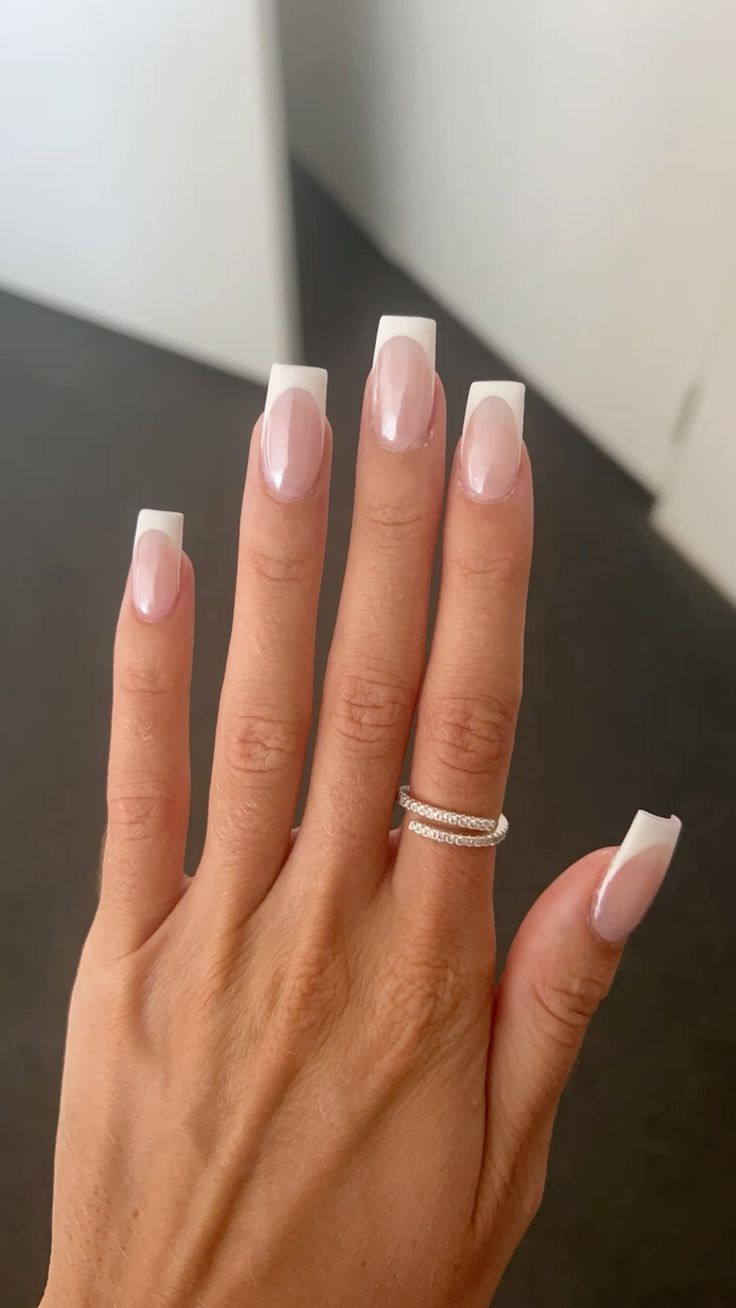 White Chrome French Tip, Tip Acrylics, White Tip Acrylic Nails, Chrome French Tip, Quince Nails, White Chrome Nails, Chrome French, French Tip Acrylics, Office Nails