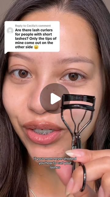 Jess | Makeup • Tutorials on Instagram: "How to curl your lashes CORRECTLY  Using @japonesque eyelash curler   #eyelash #eyelashcurler #lashcurler #lashcurl #lashes #makeuptips" How To Curl Your Lashes Properly, Best Way To Curl Lashes, How To Curl Your Lashes With A Curler, How To Use Lash Curler, How To Curl Your Eyelashes With A Curler, How To Curl Eyelashes With Curler, How To Curl Lashes With Curler, Lash Curler Hacks, How To Use Eyelash Curler