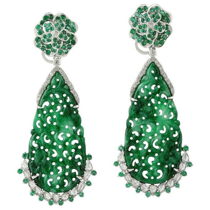 Luxury Carved Earrings, Luxury Carved Earrings For Formal Occasions, Elegant Carved Earrings For Formal Occasions, Elegant Carved Drop Earrings, Luxury Green Pierced Earrings, Green Luxury Pierced Earrings, Green Luxury Earrings, Green Diamond Pierced Earrings, Green Diamond Earrings With Intricate Design