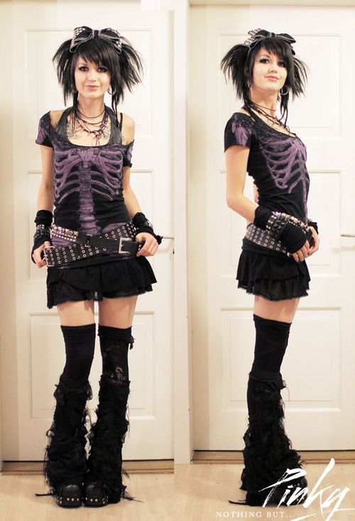 Stile Punk Rock, Rave Party Outfit, Gothic Mode, Mode Punk, Scene Outfits, Grunge Dress, Rave Outfit, Scene Fashion, Scene Kids