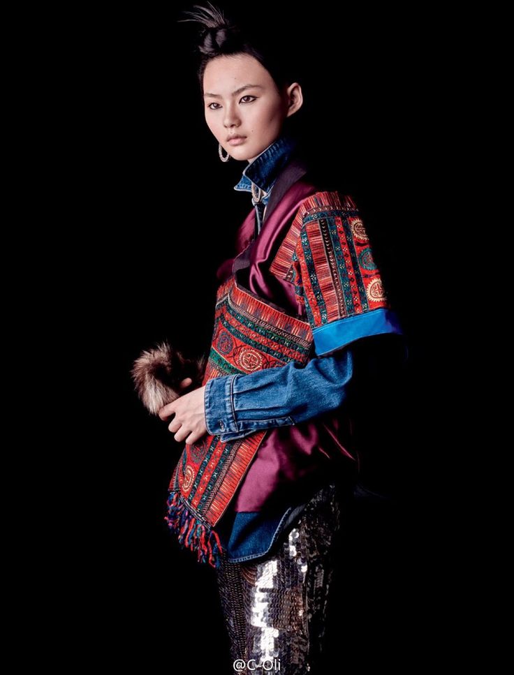 Fashion Chic inspired by Miao Embroidery www.interactchina.com Miao Embroidery, Chinese Fashion Style, Hmong Fashion, Textile Painting, Beijing Opera, Jewelry Ornaments, Sci Fi Fashion, Ethnic Chic, Chinese Fashion