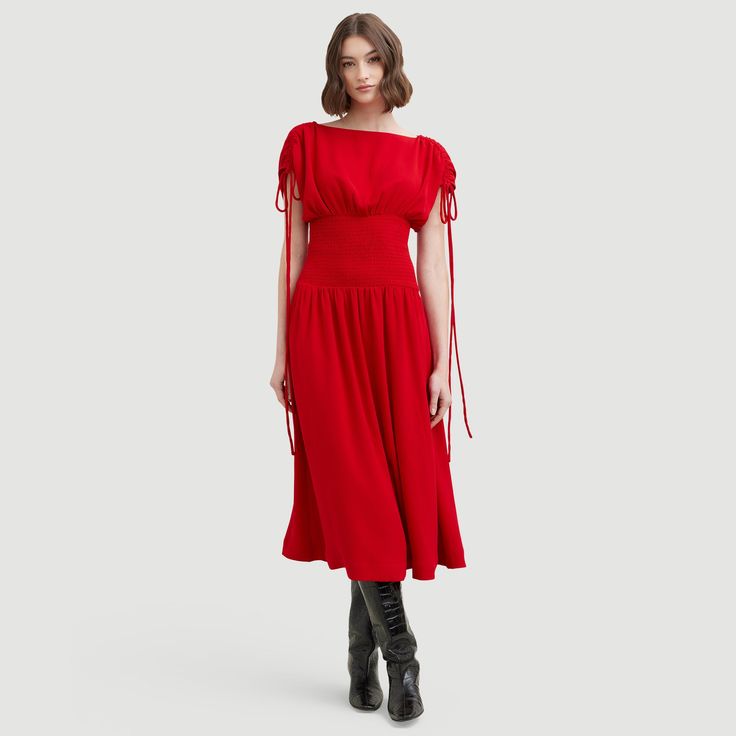 Mother Archetype, Modern Clothing, Modern Dress, Clothing Essentials, Fall 2023, Modern Outfits, Classic Outfits, College Outfits, Shades Of Red