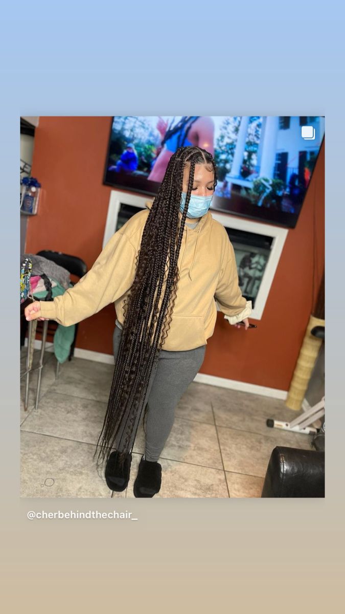 Ankle Length Goddess Braids, Ankle Length Hairstyles, Ankle Length Box Braids, Ankle Length Knotless Braids, Smeduiem Goddess Knotless, Boho Knotless Braids Dess Dior, Ankle Length Braids, Knotless Braids Hairstyles With Bow, Knotless Braids Goddess