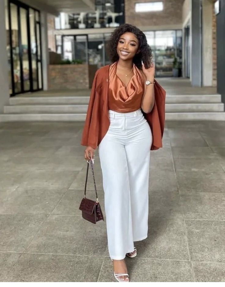 Dope Fashion Outfits, Edgy Work Outfits, Formal Pants Women, Dress Pro, 9to5chic Outfits, Smart Casual Women Outfits, Stylish Naija, Women's Workwear Fashion, Stylish Work Attire