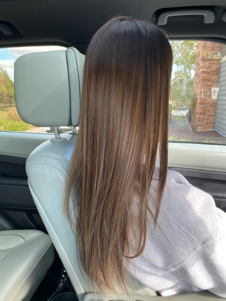 Extra Long Light Brown Hair, Straight Brown Long Hair, Side Hair Bangs, Golden Brown Hair Natural, Long Healthy Hair Aesthetic Brown, Light Brown Hair One Color Natural, Chestnut Brown Hair Straight, Highlight Tips Of Hair, Light Brown Hair Brunettes