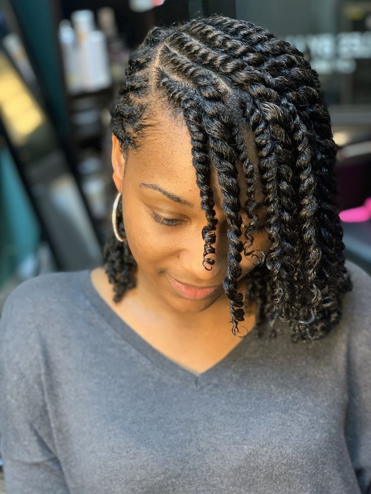 #twostrandtwist #naturalhairstyles Two Strand Twist Hairstyles, Hair Shrinkage, Flat Twist Hairstyles, Cute Natural Hairstyles, Twisted Hair, Protective Hairstyles For Natural Hair, Afrikaanse Mode, Natural Hair Twists, Twist Styles