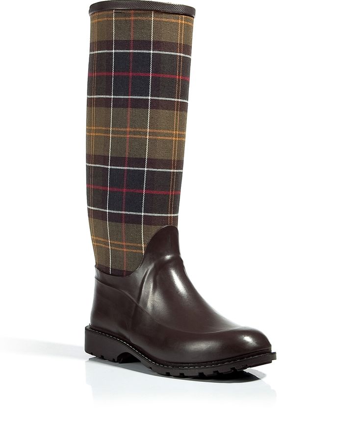 Barbour Equestrian Chic Fashion, Barbour Wellies, Barbour Boots, Lifestyle Dresses, Tartan Fashion, Country Attire, Only Shoes, Country Outfits, Winter Casual