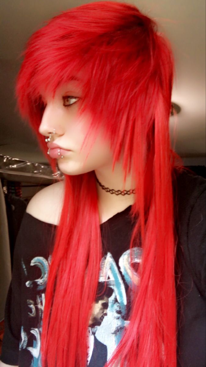 Scene Hair 360, Scene Hair 2000s, Red Emo Hair, Red Hair Emo, Scene Pfps, Emo Hair Color, Short Emo Hair, 2000s Girls, 2000s Hair