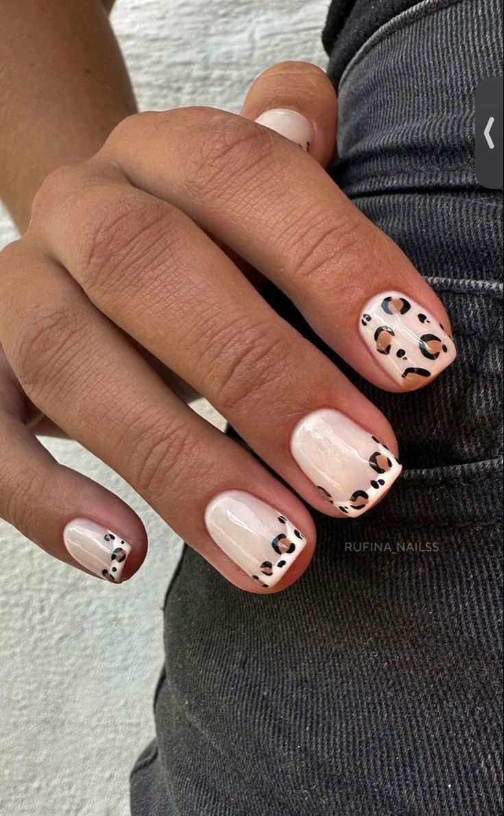 Capping Gel Uñas, Safari Nails, Fall Nude Nails, Trendy Short Nails, Shellac Nails Fall, Nail Shapes Squoval, Kutek Disney, Short Gel Nails, Fall Gel Nails