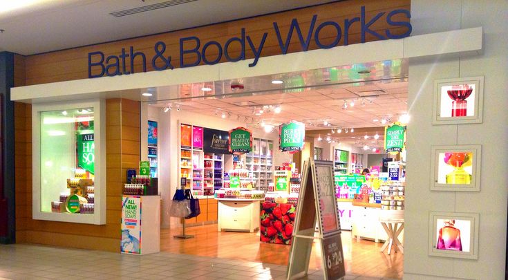 From candles to fragrances, Bath & Body Works products draw you in every time you visit the mall. It’s so hard to walk past, right? But just because something smells good doesn’t mean it fits into your budget. That’s why The Penny Hoarder is helping us make Bath & Body Big Baths, Bath Body Works Candles, Roll On Perfume, Jolly Rancher, Mermaid Inspired, Some Body, 3 Wick Candles, Diy Life, Favorite Scents