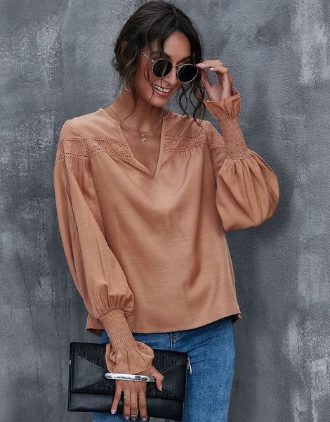 The EMES SHOP blouse is detailed with dainty eyelet detail. Features a v neck line. long sleeves. shirred cuffs. and oversized fit. Pair it with ripped jeans and sunnies for a comfortable look.MATERIAL:100%Soft Poly MEASUREMENTS:Product Length 24"-25"in Small | Bust & Hem Width : 37"-39"in Medium| Bust & Hem Width : 39"-41"in Large| Bust & Hem Width : 41"-43"in X Large| Bust & Hem Width : 43"-45"in Work Jumpsuit, Button Shirt Dress, Women Lace Dress, Tunic Hoodie, Dolman Sleeve Tops, Pleated Maxi Dress, Roll Up Sleeves, Bottom Clothes, Lantern Sleeves