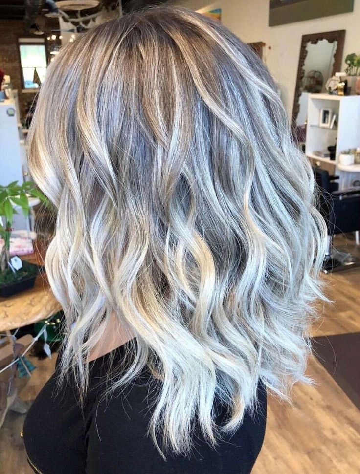 Ribbons of Platinum Gray Hair With Platinum Highlights, Blonde Hair With Grey Highlights, Cassie Hair, Icey Blonde, Platinum Blonde Ombre, Silver Hair Highlights, Platinum Hair Color, Month Ideas, Haircuts Medium