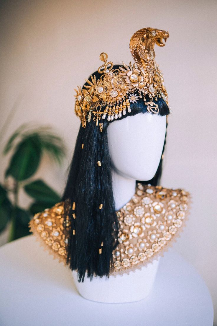 Cleopatra Crown, Halloween Costume Jewelry, Crown Halo, Egypt Jewelry, Goddess Crown, Egyptian Necklace, Custom Crown, Crown Gold, Halo Crown