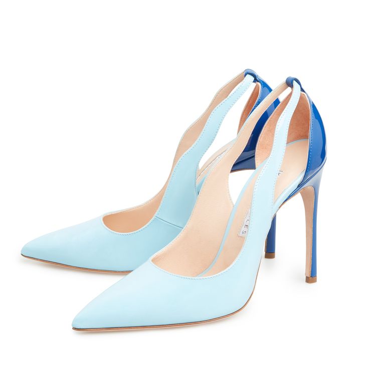 Meet 'Siren' our pointed toe pumps with a wavy slingback detail. She features a spacious toe box and double padded insole for increased comfort. She's bold, sexy and timeless! 105 mm (4 inches) Runs true to size Patent leather Available in glitter, blue, red and nude Leather lining Double padded leather insole Made In Italy Charlie Rose, Women Boots, Mixing Prints, Leather Pumps, Blue Leather, Patent Leather, Womens Boots, Personal Style, Pumps