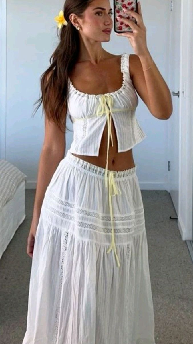 Go Out Outfit, Chic Date Night Outfit, Look Hippie, Look Hippie Chic, Summer Date Night Outfit, Night Out Outfit Ideas, Casual Date Night Outfit, Elegant Classy Outfits, Bar Outfits