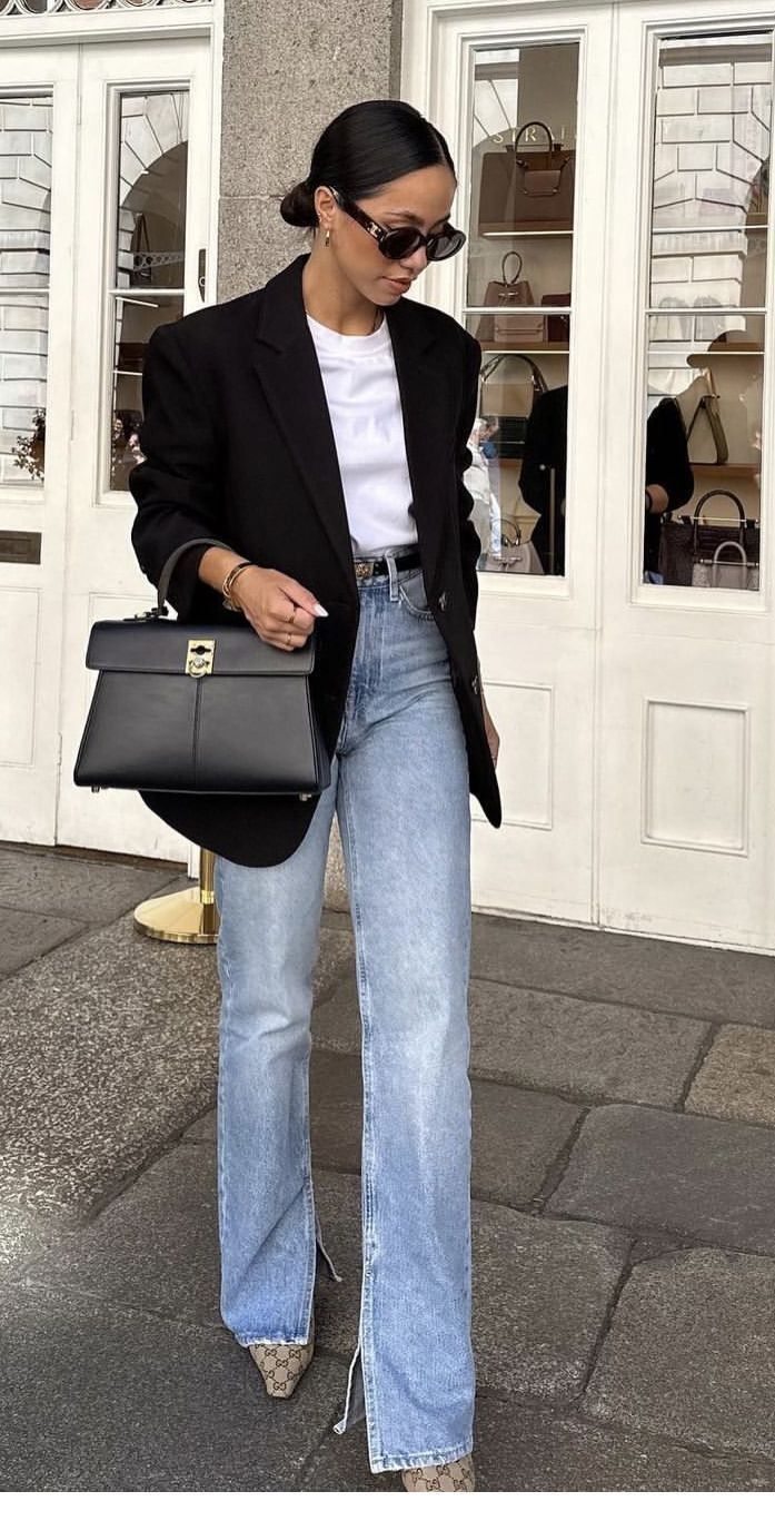 Black Denim Work Outfit, 2024 Chic Outfits, Suit Jacket And Jeans Women, Jean Blazer Outfits For Women, Smart Casual Going Out Outfits, Blue Jeans Black Blazer Outfit, Trouser Jeans Outfit Work, Black Blazer Women Outfit, Large Outfits For Women