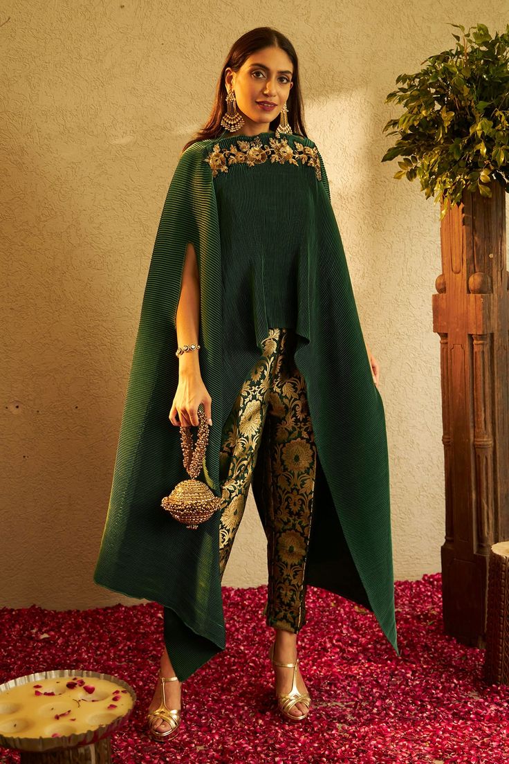 Shop for Tasuvure Indies Green Pleated Divine Embroidered Cape And Pant Set for Women Online at Aza Fashions Sari Designs, Functional Dress, Aesthetic Bookmarks, Embroidered Cape, Cape Designs, Indian Dresses Traditional, Designer Party Wear Dresses, Party Wear Indian Dresses, Embroidery Floral