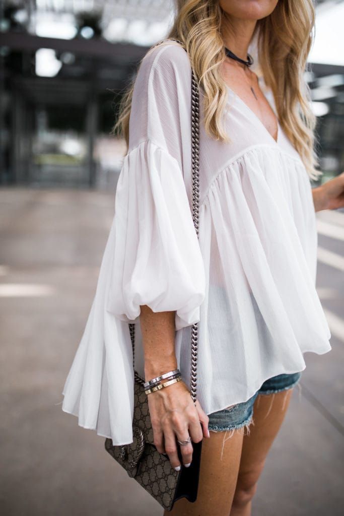 chic wish top, Dallas Style Blogger, Boho White Top White Boho Tops, Dallas Fashion, Fashion Tops Blouse, Wedge Espadrilles, Lace Up Wedges, Mode Ootd, Summer Outfits Women, Boho Tops, Outfits Casuales