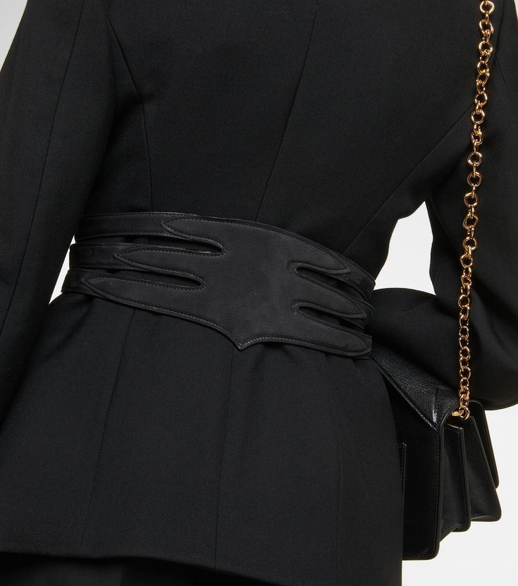 Find ALAÏA Alaïa Multi Slim Leather Belt on Editorialist. Closure: buckle fastening . Made in Italy. Comes with a box. Material: leather. Alaia Belt, Alaia Skirt, Vintage Alaia, Alaia Mini, Vintage Alaia Runway, Black Belt, Leather Belt, Top Brands, Buckle