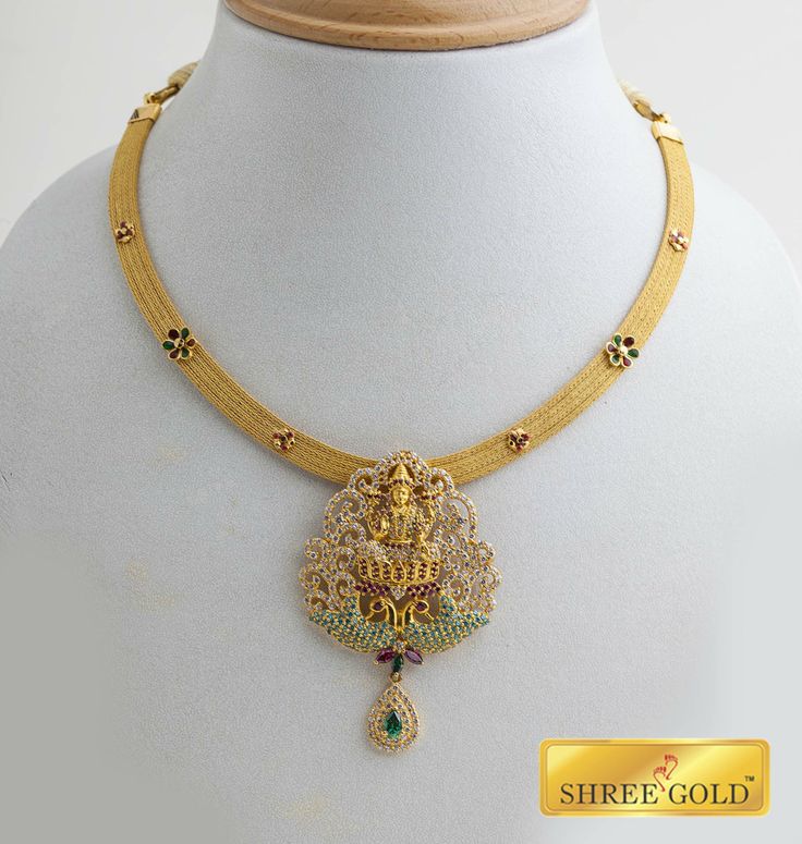 Jigini Necklace Gold, Naanu Design, Kanti Necklace, Simple Necklace Designs, Neck Pieces Jewelry, New Gold Jewellery Designs, Fancy Jewelry Necklace, Gold Bangle Set, Beautiful Gold Necklaces