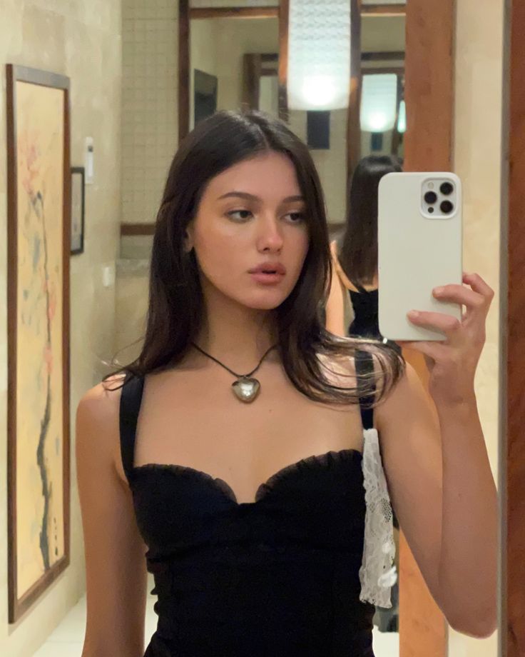 mirror selfie, silver heart necklace, silver jewellery, natural make up, brunette hair, black corset top, white lace details Face Claim Girl, Fem Faceclaims, Dangerous Women, Brunette Girls, Royal Elite Series, Prettiest Celebrities, Seeing Double, Pretty Females, Rina Kent