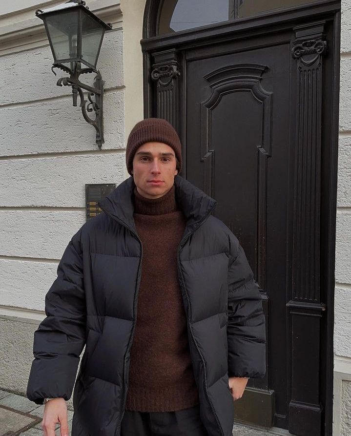 Brown Beanie Outfit, Beanie Outfit Men, Puffer Outfit, Brown Beanie, Beanie Outfit, Nyc Fits, Winter Outfits Cold, Snow Outfit, Winter Fit