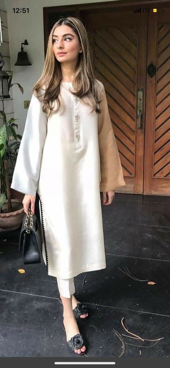 Nikkah Dress, Simple Kurta Designs, Pakistani Fashion Casual, Casual Indian Fashion, Desi Fashion Casual, Pakistani Dresses Casual, Pakistani Fashion Party Wear, Beautiful Pakistani Dresses, Salwar Kamiz