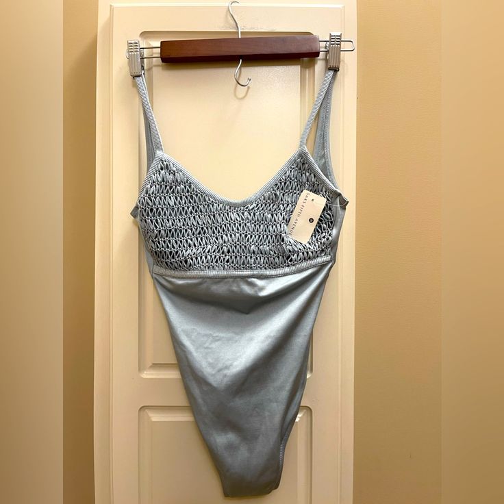 Beautiful Made In Italy Nwt La Pearla Silver Size 6 Underlined Bodysuit/Swimsuit. This Piece Is Truly Stunning. It Is In Absolute Perfect Condition With No Imperfections If You Have Any Further Questions Please Ask! Thanks! Triangle Top Lined Bodysuit For Pool, Chic Nylon Swimwear With Lined Body, Chic Underwire Bodysuit For Poolside, Summer Beachwear Bodysuit With Built-in Bra, Elegant Summer Nylon Bodysuit, Fitted Spaghetti Straps Bodysuit For The Beach, Fitted Bodysuit With Spaghetti Straps For The Beach, Beachwear Bodysuit With Spaghetti Straps For Poolside, Poolside Nylon Bodysuit With Triangle Top