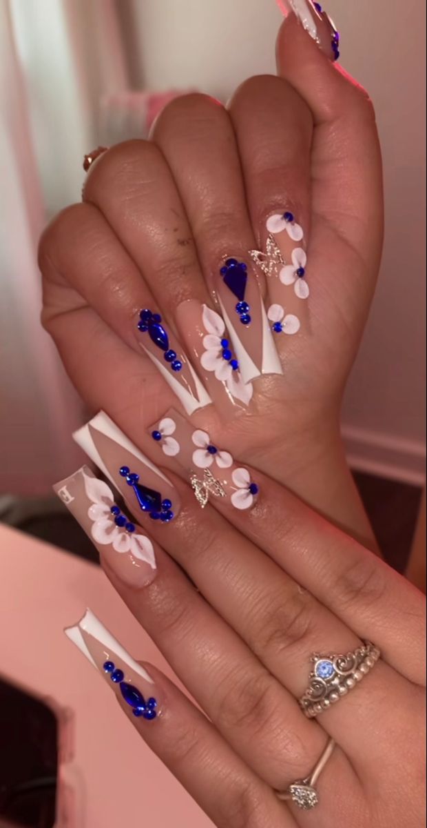 White With Royal Blue Nails, Royal Blue Nails With Initials, Quince Royal Blue Nails, Blue Nails For Graduation, Blue Latina Nails, Nail Ideas Latina, Royal Blue Nails Acrylic Short, Blue Quinceanera Nails, Blue Nails Medium Length