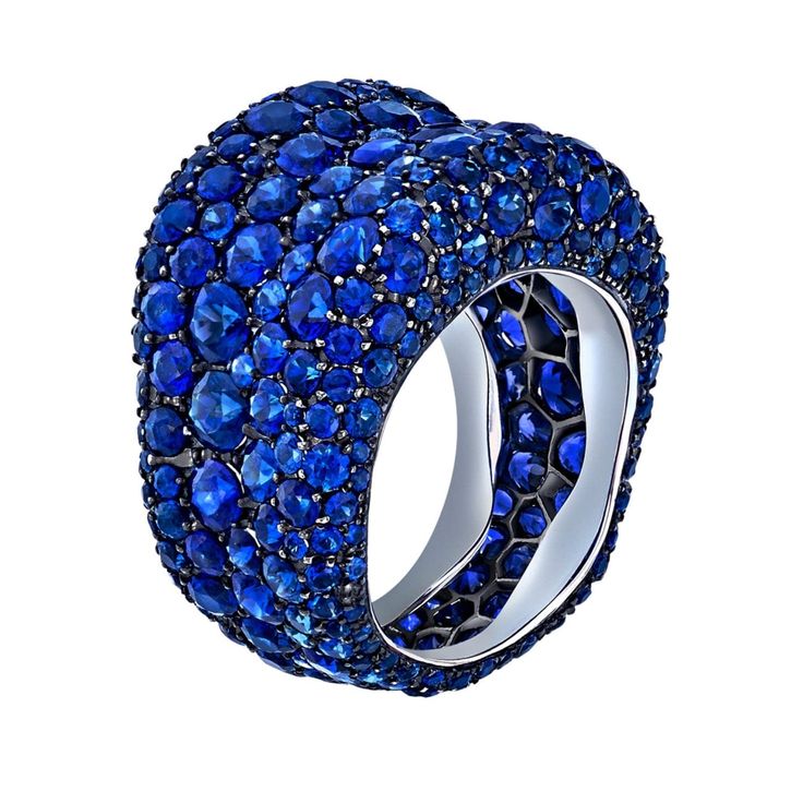 Fabergé Jewelry - Emotion Sapphire Ring | Manfredi Jewels Luxury Sapphire Cluster Ring, Luxury Multi-stone Rings For Party, Luxury Sapphire Birthstone Ring, Luxury Rings With Stones, Luxury Formal Rings With Stones, Sapphire Rings, Blue Sapphire Ring, Harry Winston, Expensive Jewelry