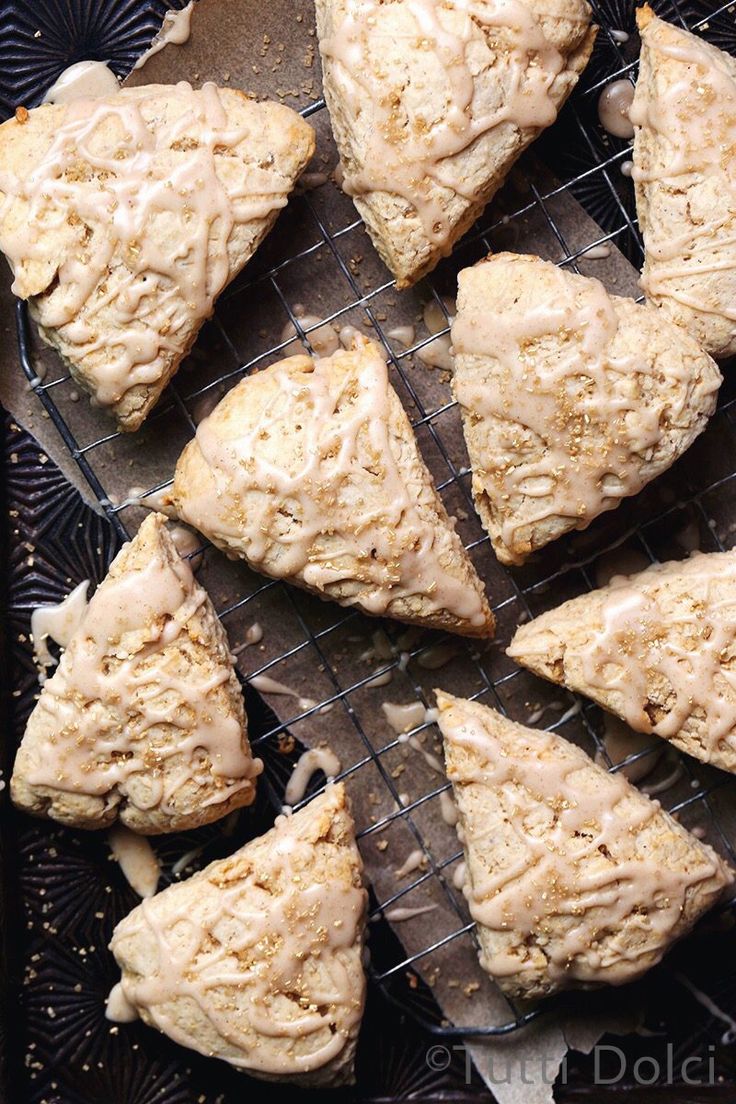 some scones that are sitting on a cooling rack