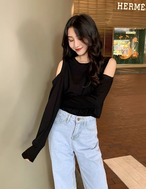 Black Off-Shoulder Long Sleeve T-Shirt | Hanni - NewJeans XL Casual Cotton Cold Shoulder Top, Casual Cold Shoulder Cotton Top, Casual Black Off-shoulder Top, Black Long Sleeve Off-shoulder Top, Newjeans Shirt, Black Off-shoulder Casual T-shirt, Black Long Sleeve Kpop T-shirt, Grey Roots, Fashion Chingu