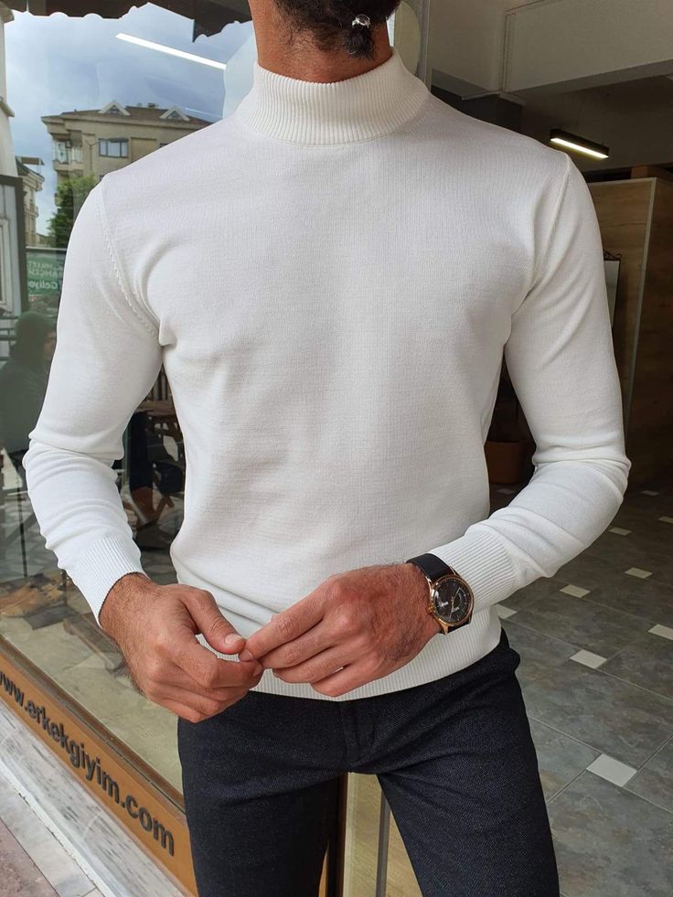 Collection : AUTUMN / WINTER - 21 - 22Production : Special and limited edition available!Sweater : Slim fit long sleeve half turtleneck sweaterSweater color : white Sweater material: 90% VISCOSE 10% ELESTANPackage included : special packageAvailable size : S-M-L-XL-XXL Christmas Outfit Men, White Turtleneck, Sweater Material, White Sweater, White Fashion, White Sweaters, In Design, White Long Sleeve, Christmas Outfit